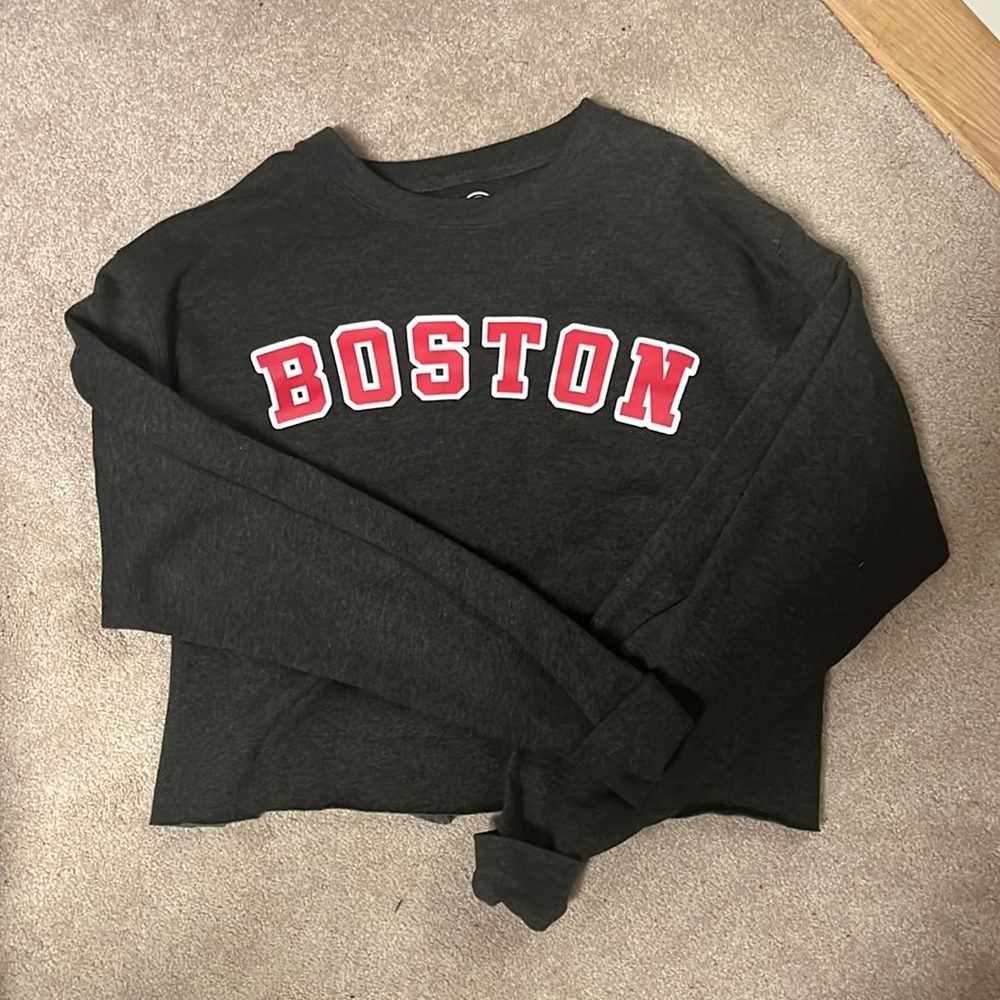 Cropped Boston Crewneck only worn once